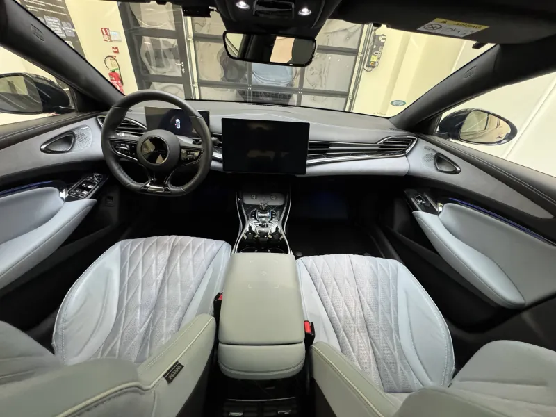 Image secondaire du véhicule 7