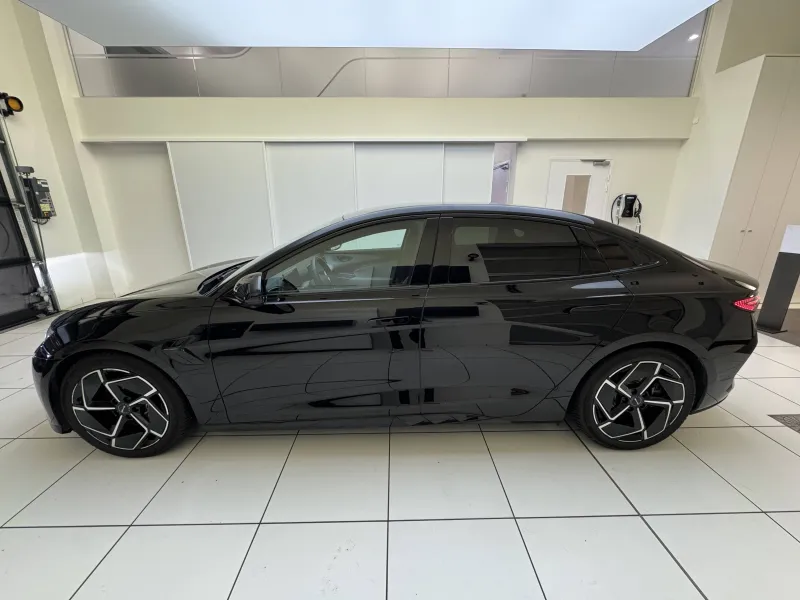 Image secondaire du véhicule 9