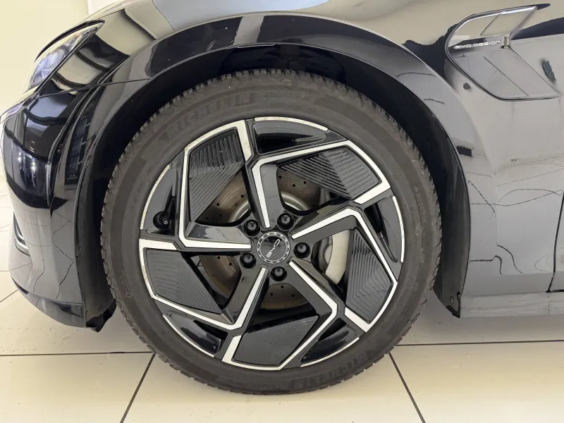 Image secondaire du véhicule 12