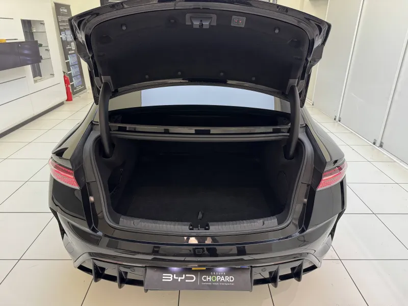 Image secondaire du véhicule 19