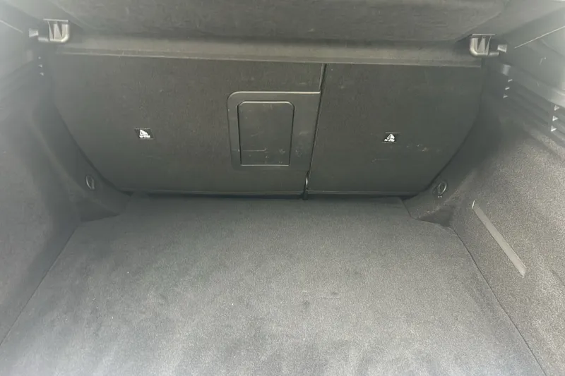 Image secondaire du véhicule 10