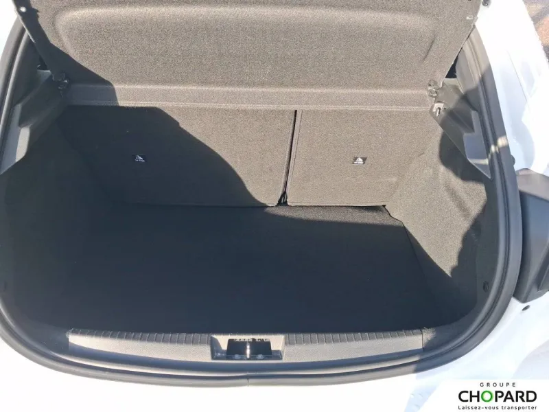 Image secondaire du véhicule 7