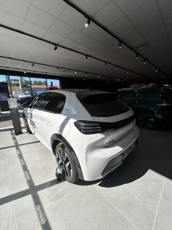 Image secondaire du véhicule 7