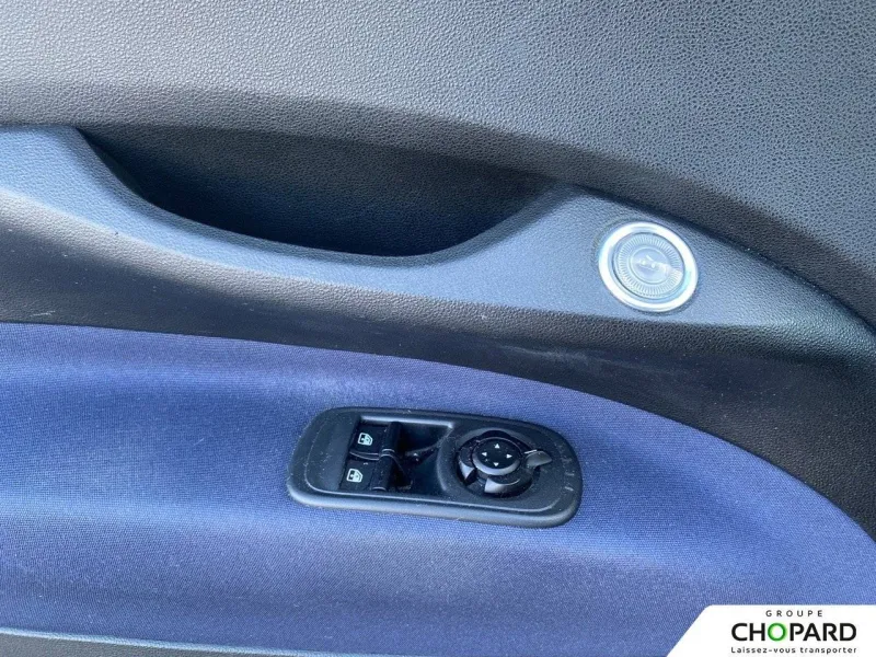 Image secondaire du véhicule 15