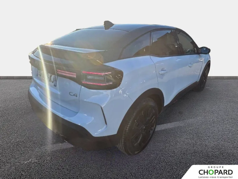 Image secondaire du véhicule 4