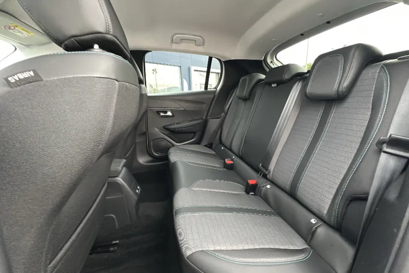 Image secondaire du véhicule 11