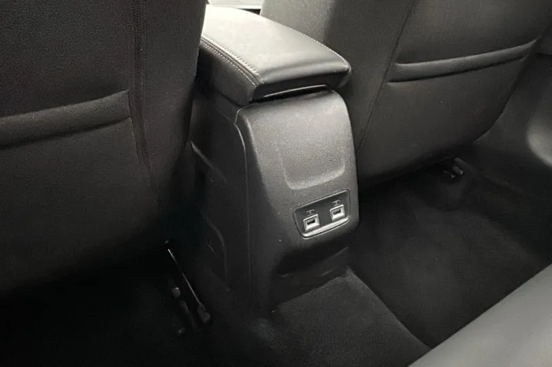 Image secondaire du véhicule 30