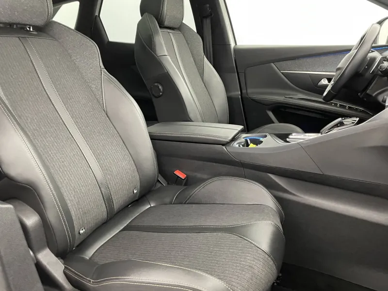 Image secondaire du véhicule 30