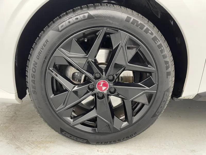 Image secondaire du véhicule 18