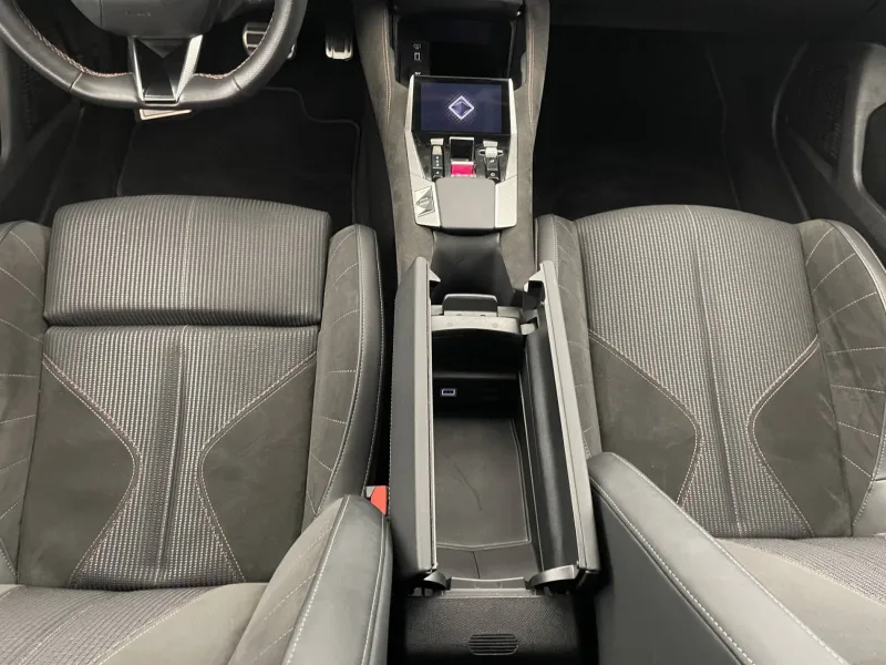 Image secondaire du véhicule 31