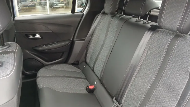 Image secondaire du véhicule 12