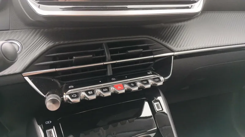 Image secondaire du véhicule 24