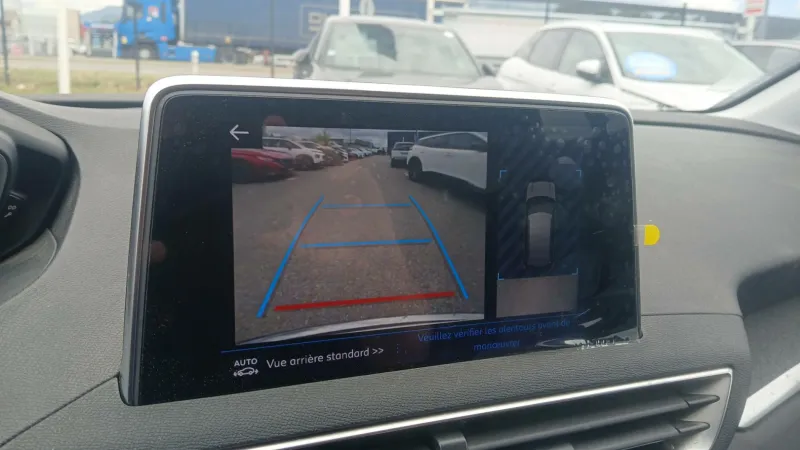 Image secondaire du véhicule 24