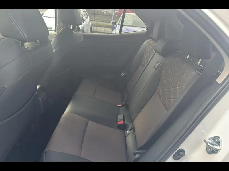 Image secondaire du véhicule 12