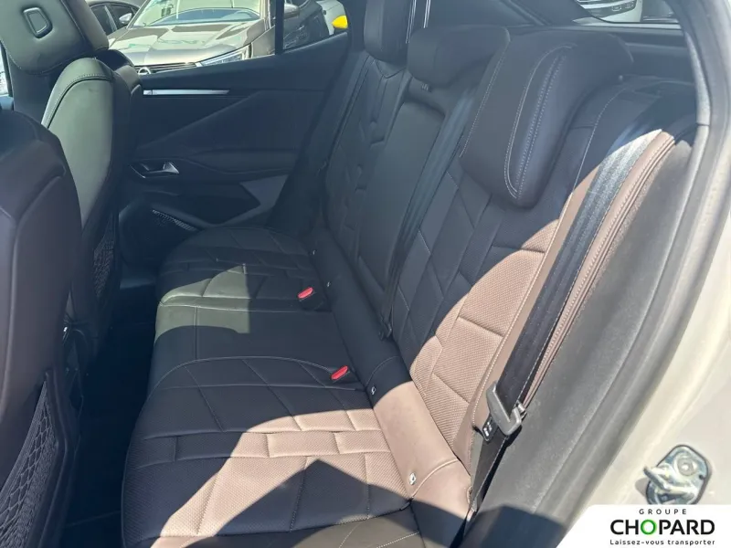 Image secondaire du véhicule 11