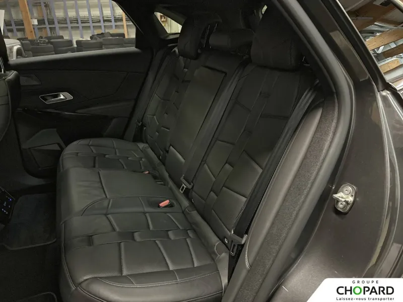 Image secondaire du véhicule 12