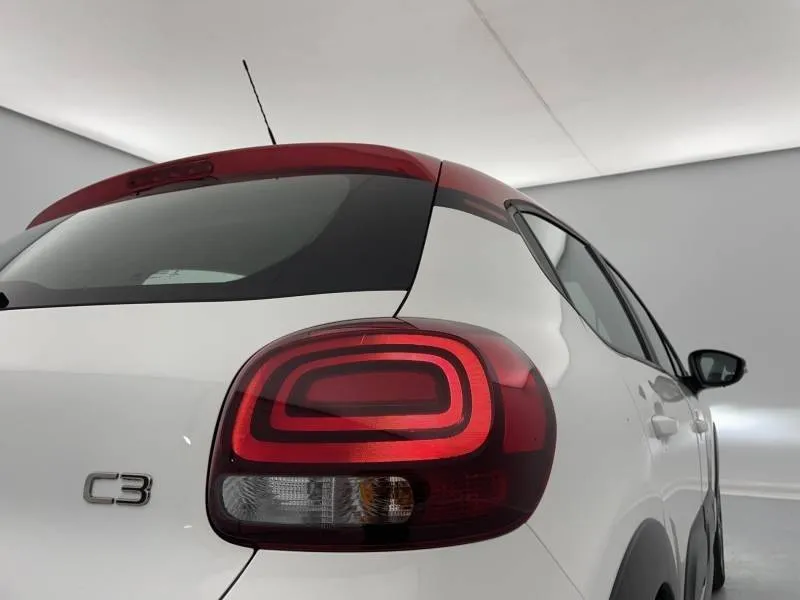 Image secondaire du véhicule 19