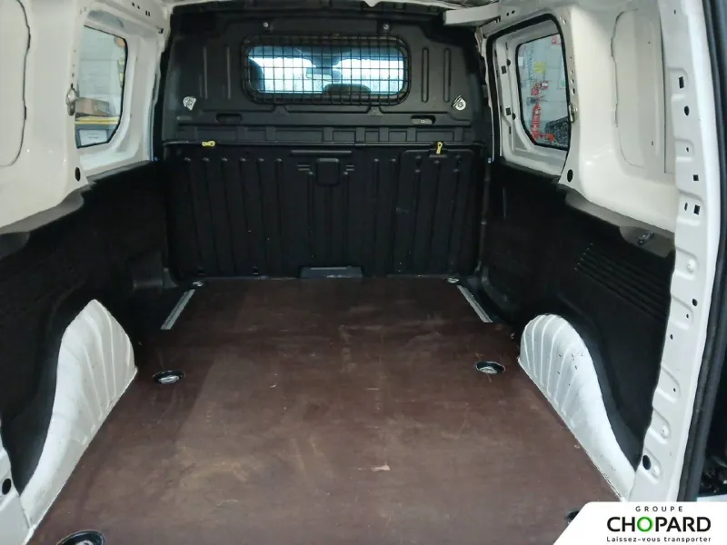 Image secondaire du véhicule 7