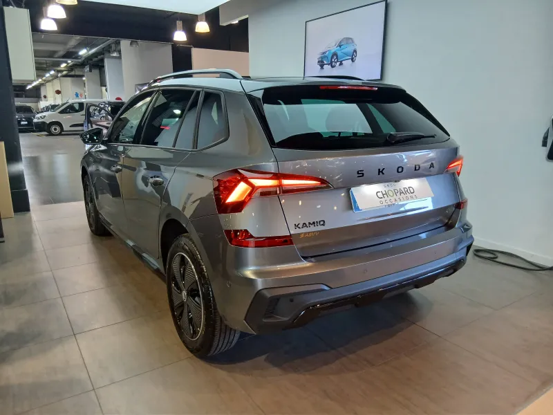 Image secondaire du véhicule 8