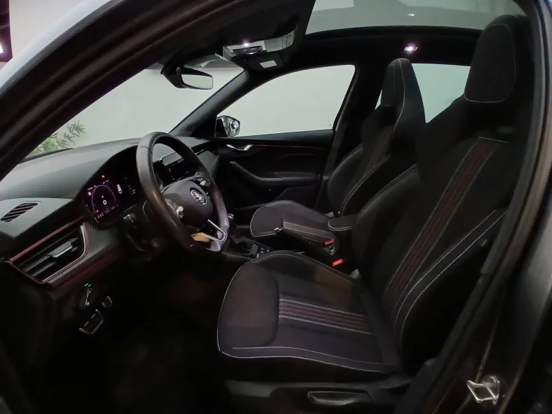 Image secondaire du véhicule 9