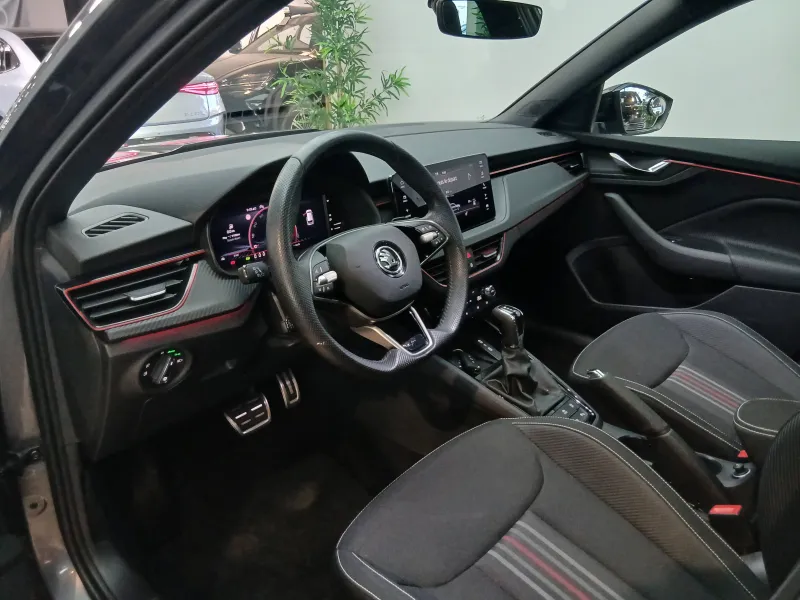 Image secondaire du véhicule 10