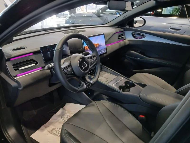 Image secondaire du véhicule 13