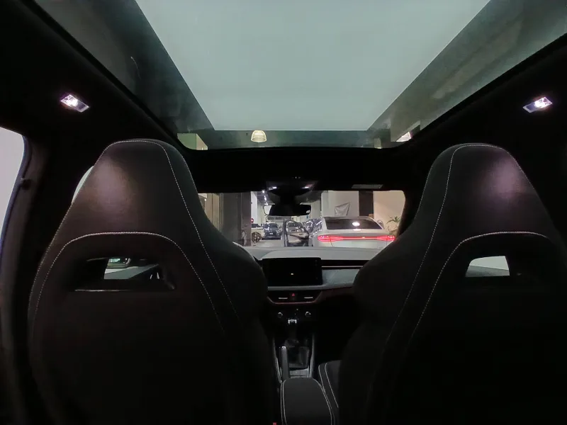 Image secondaire du véhicule 18