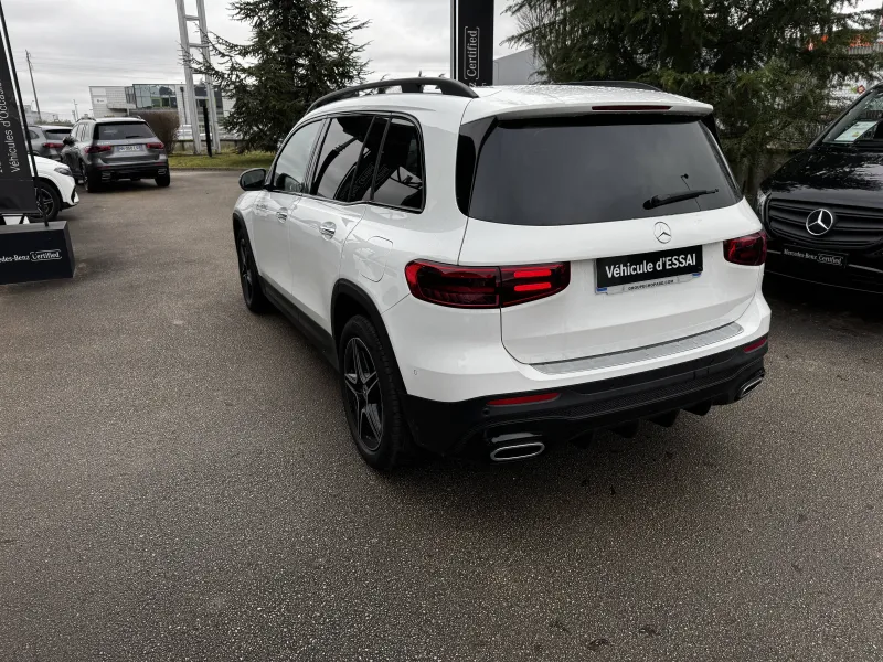 Image secondaire du véhicule 6