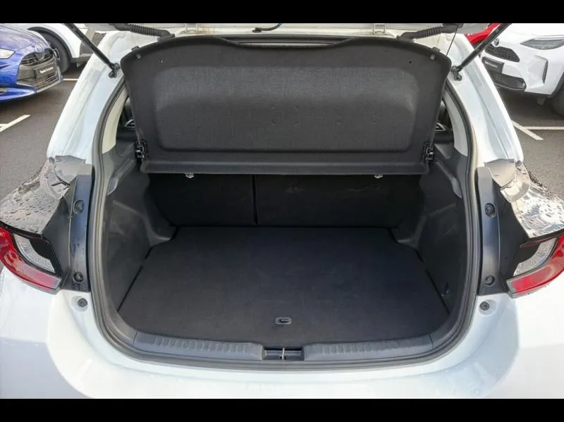 Image secondaire du véhicule 10