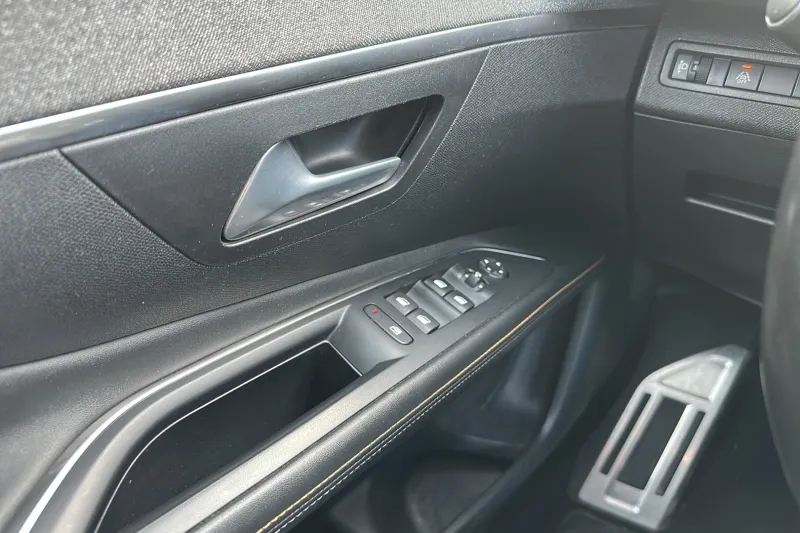 Image secondaire du véhicule 23