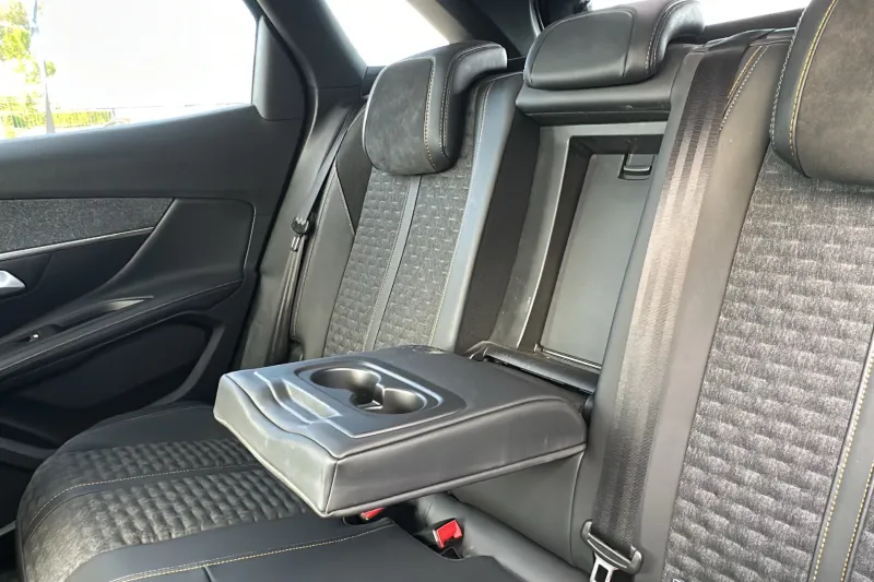 Image secondaire du véhicule 31