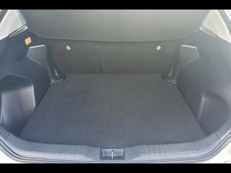 Image secondaire du véhicule 10