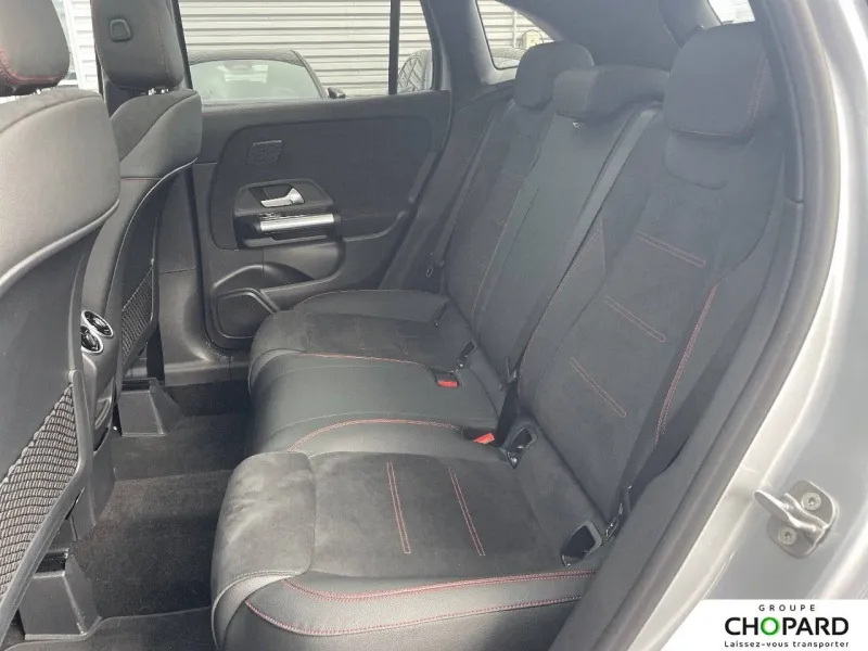 Image secondaire du véhicule 19