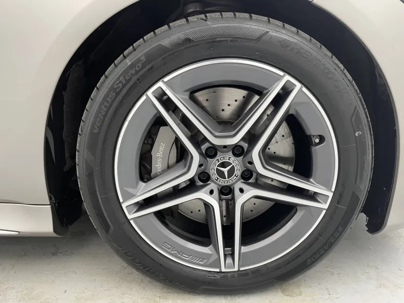 Image secondaire du véhicule 14