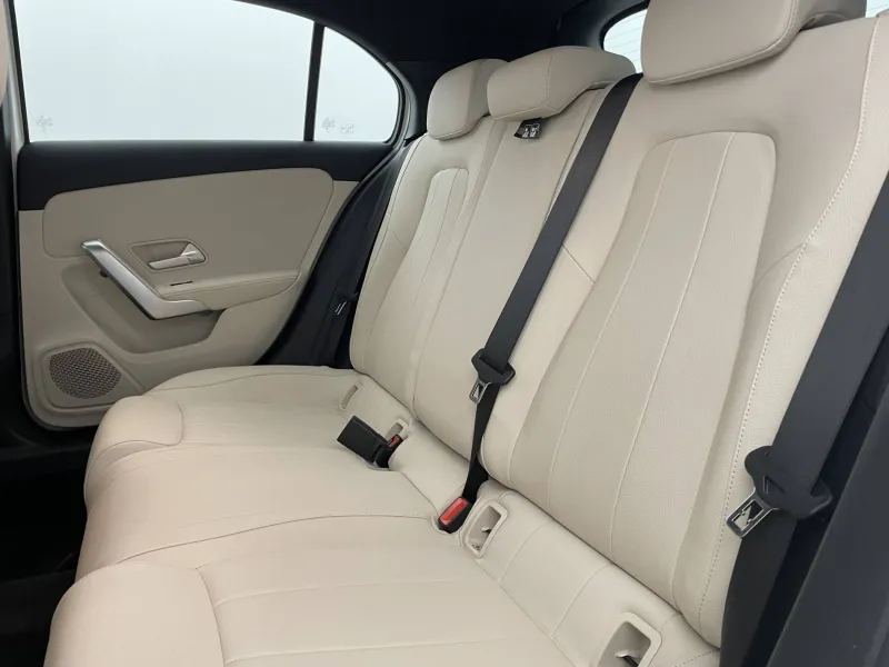 Image secondaire du véhicule 17