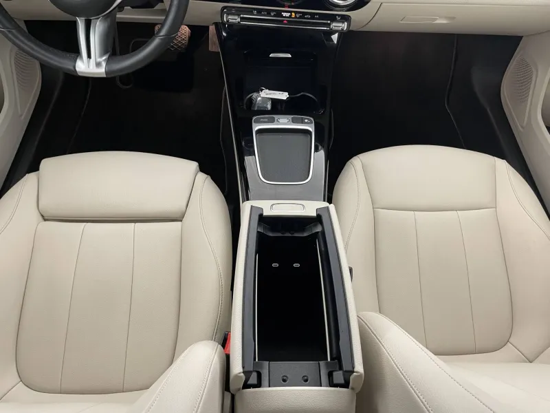 Image secondaire du véhicule 30