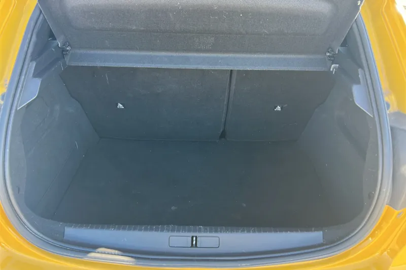 Image secondaire du véhicule 10