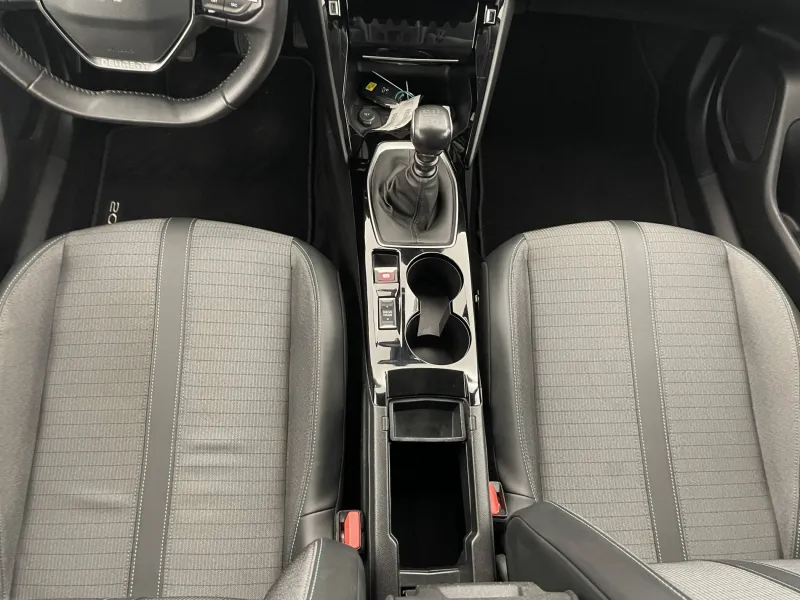 Image secondaire du véhicule 26