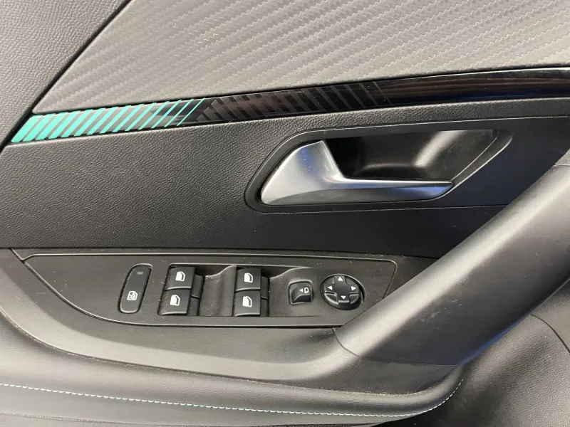 Image secondaire du véhicule 33