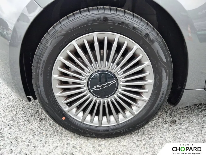 Image secondaire du véhicule 22