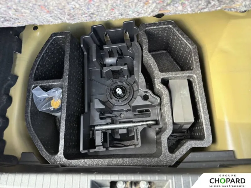 Image secondaire du véhicule 13