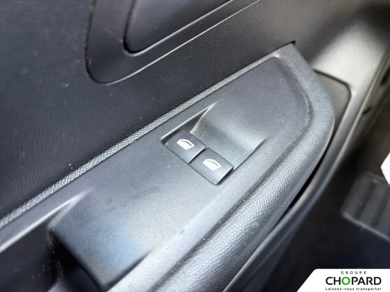 Image secondaire du véhicule 22