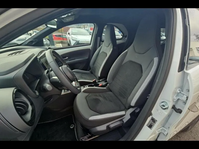 Image secondaire du véhicule 11