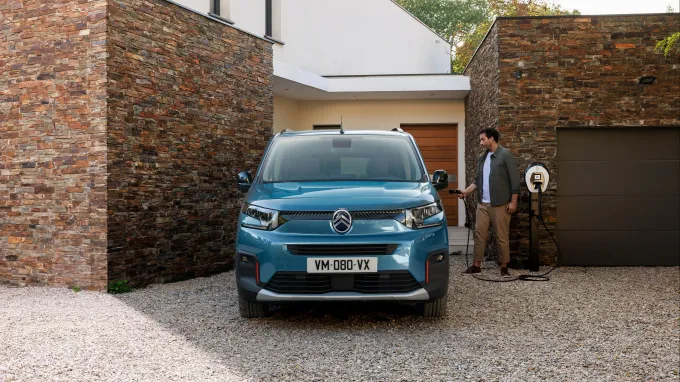 Citroën Berlingo : en recharge borne à domicile
