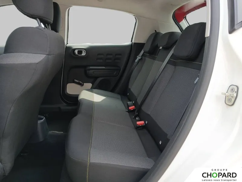 Image secondaire du véhicule 12