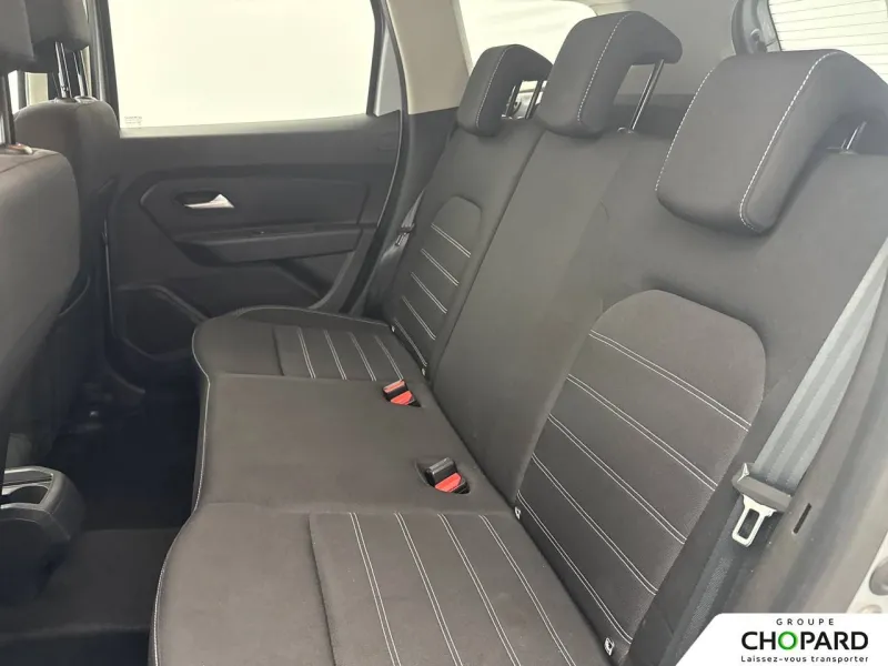 Image secondaire du véhicule 19