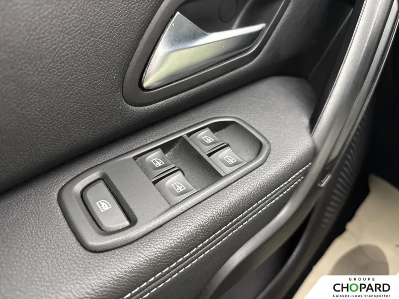 Image secondaire du véhicule 25