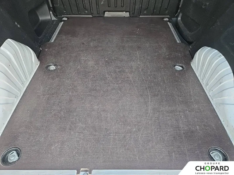 Image secondaire du véhicule 9