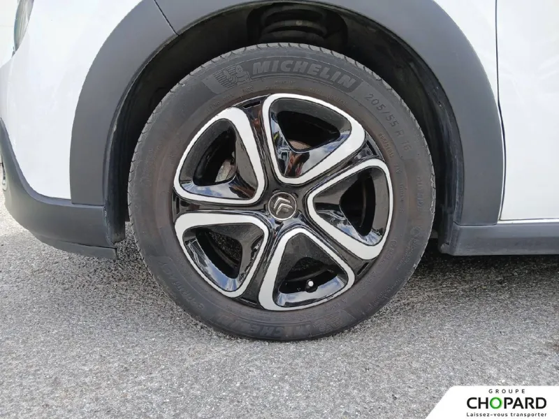 Image secondaire du véhicule 18