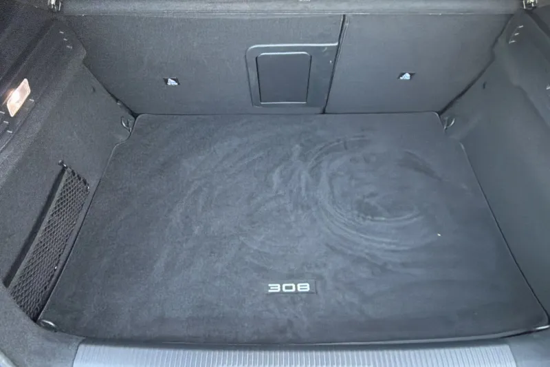 Image secondaire du véhicule 10